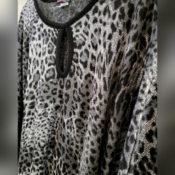 Blouse - Picture 10 of 13